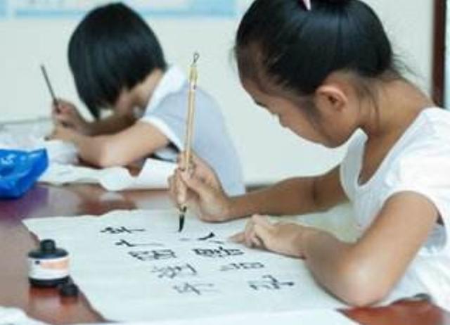 赵今麦“字体”走红整体简洁如同印刷网友：中戏第一名不虚传(图6)
